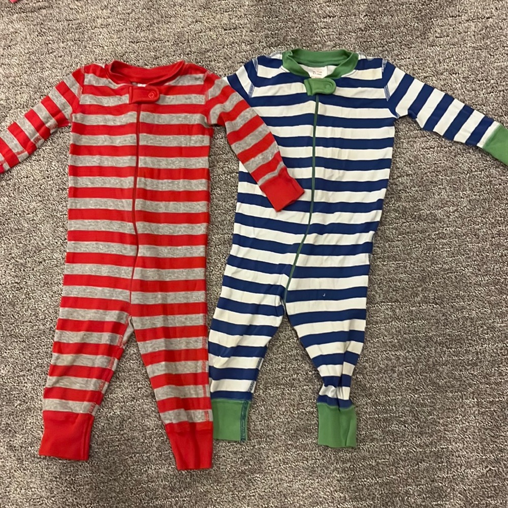 2 pajama sets 9-18 mos